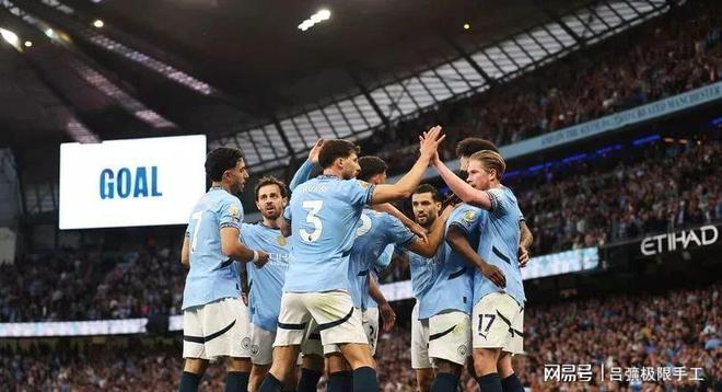 爱游戏体育网站-曼城体育竞技俱乐部大获全胜，英超夺冠无忧(曼城主客场积分全部冠绝英超 再拿11分即可夺冠)
