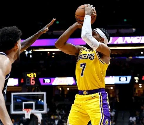 爱游戏在线-昂烦球队表现出色，斩获两连胜的简单介绍