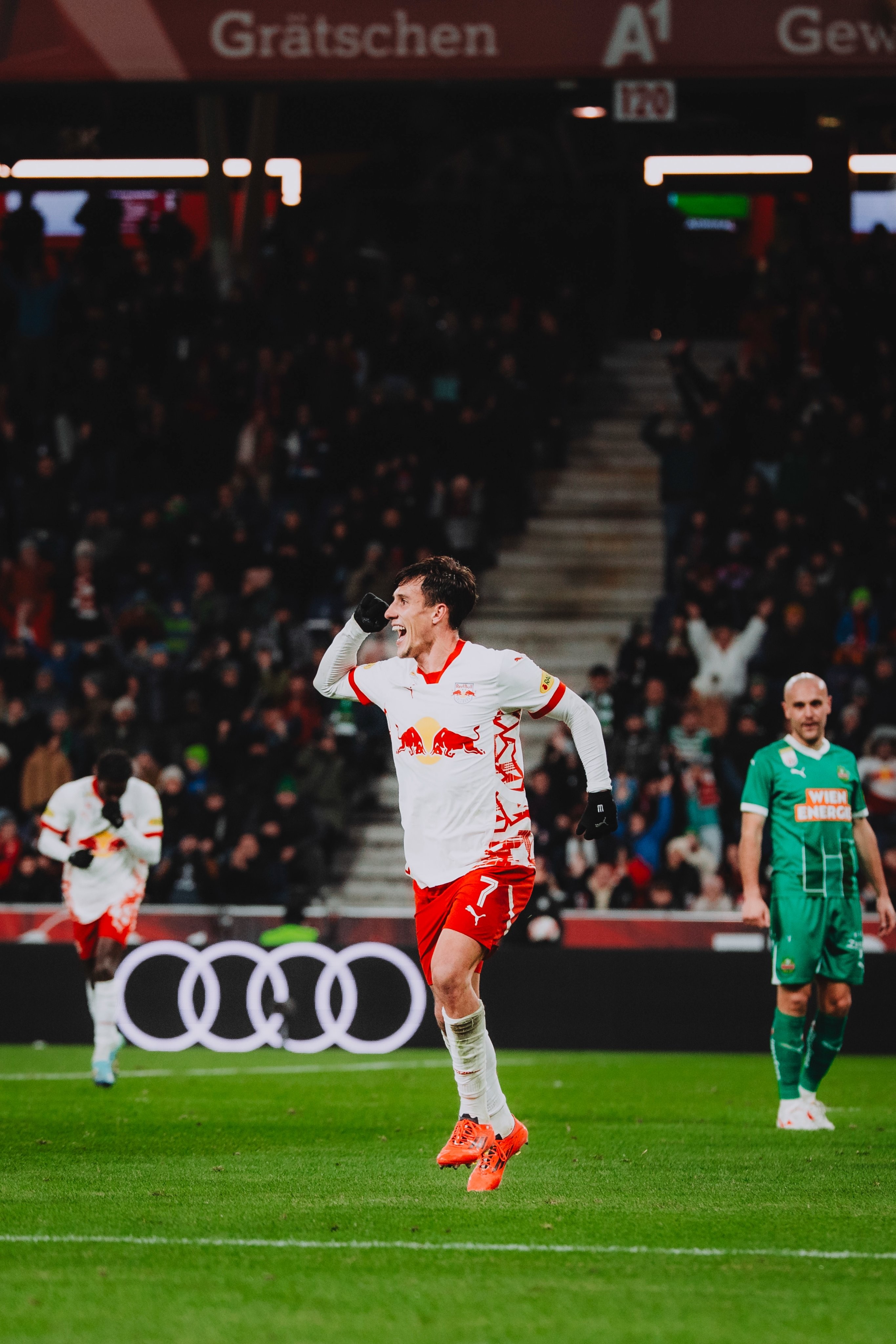 爱游戏-慕尼黑红牛双雄携手征战欧冠赛场的简单介绍