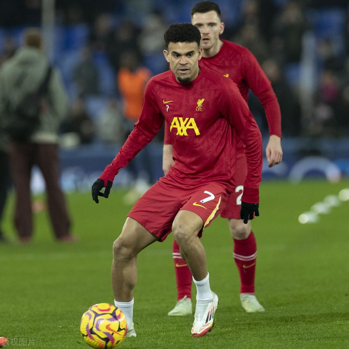 爱游戏登录-关于狼队遭遇客场失利，欧战希望有所动摇的信息