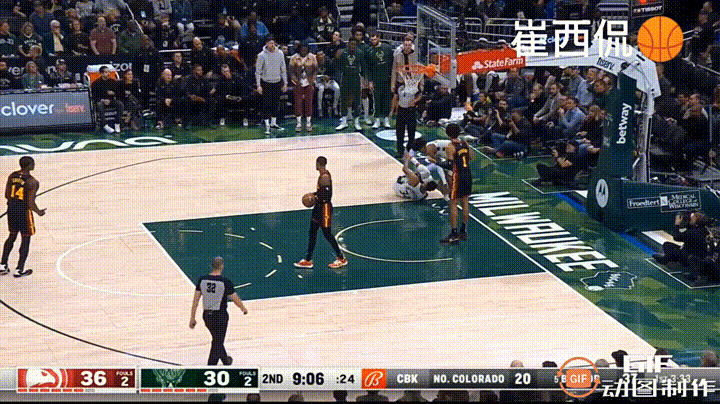 雄鹿队场面火爆,球迷奉献热烈掌声的简单介绍 雄鹿队场面火爆,球迷奉献热烈掌声的简单介绍