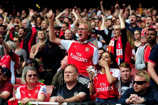 英格兰足球传奇将做客中国足球少年训练营 英格兰足球传奇将做客中国足球少年训练营