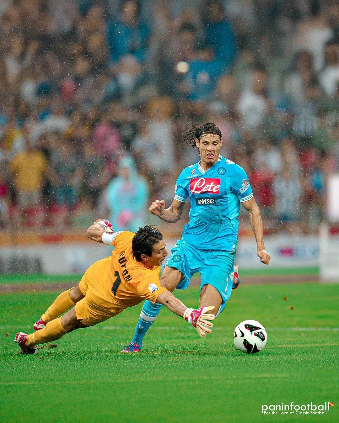 爱游戏app下载-包含那不勒斯上演对决尤文图斯，争取争冠机会的词条