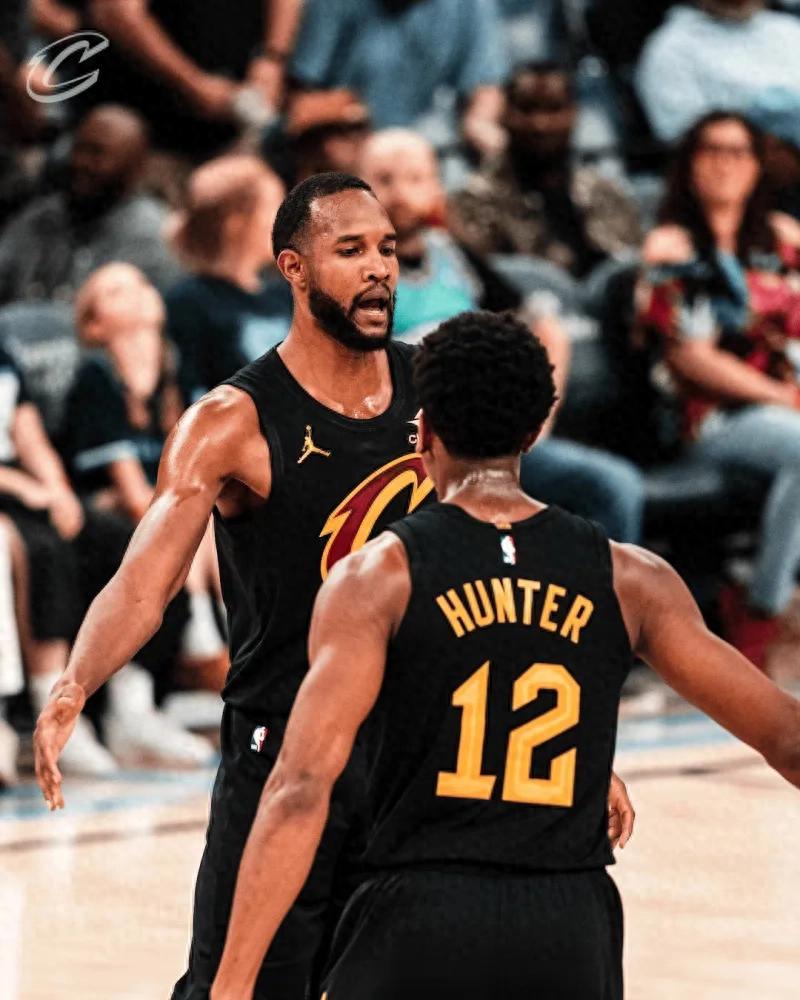 爱游戏体育网站-骑士队后卫助队创下连胜纪录