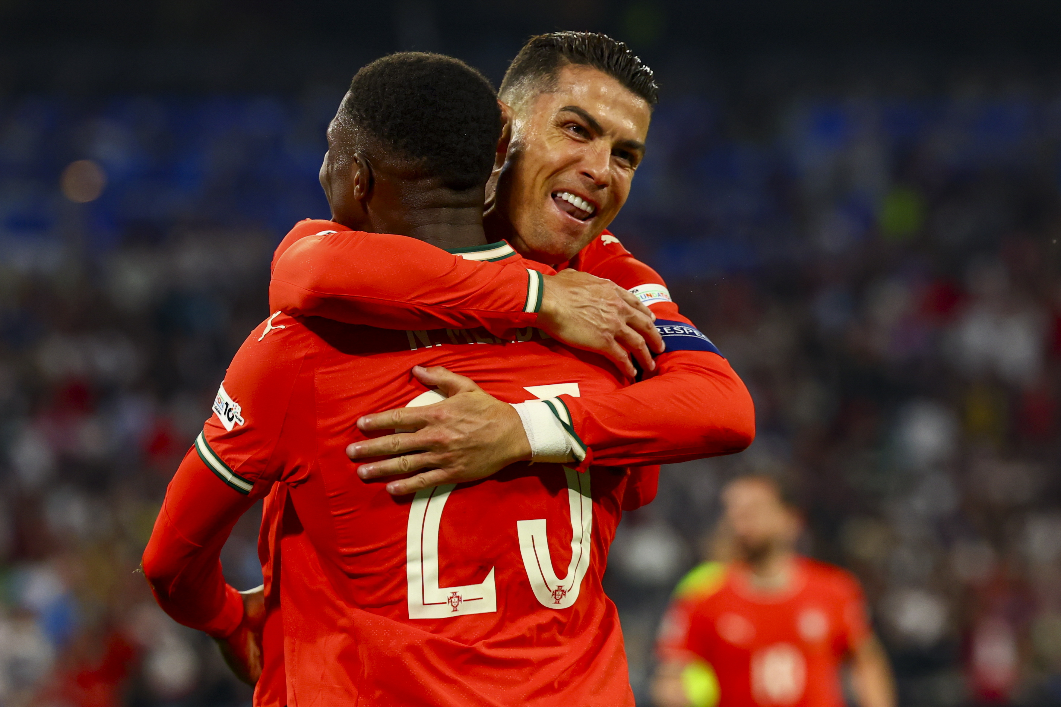 葡萄牙晋级决赛,对阵英格兰 葡萄牙晋级决赛,对阵英格兰