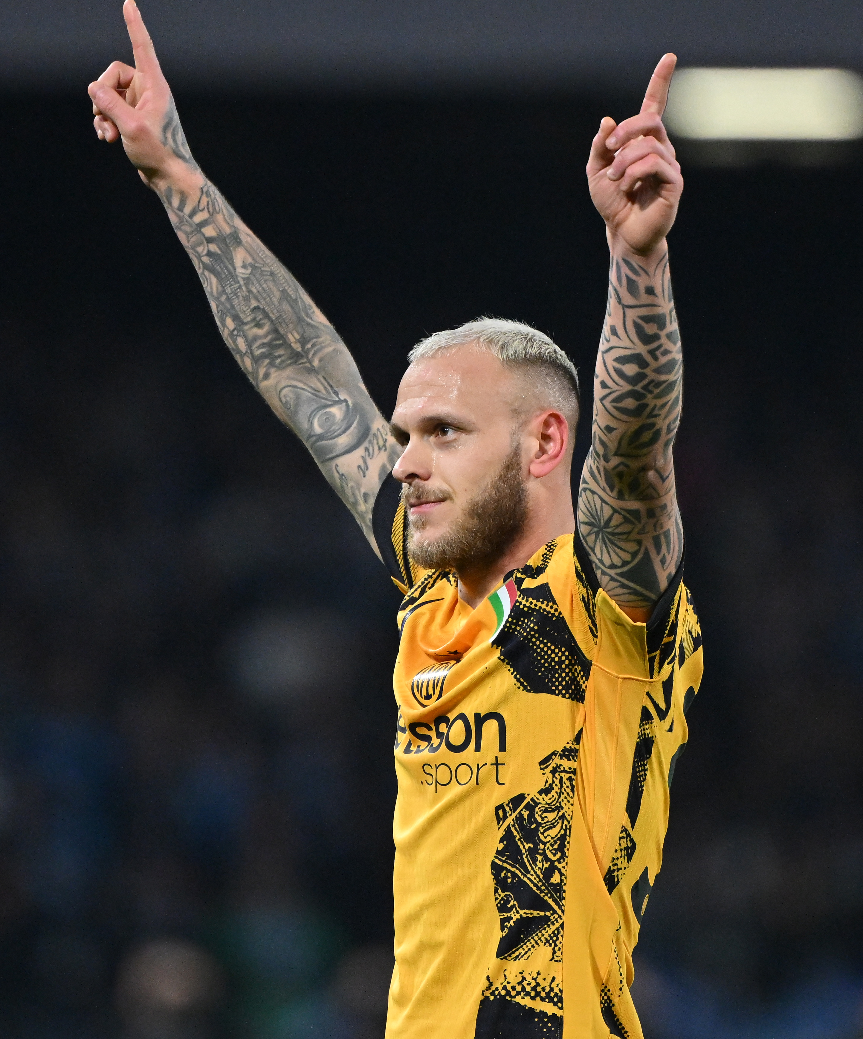 客场绝平国际米兰,那不勒斯缩小意甲差距 客场绝平国际米兰,那不勒斯缩小意甲差距