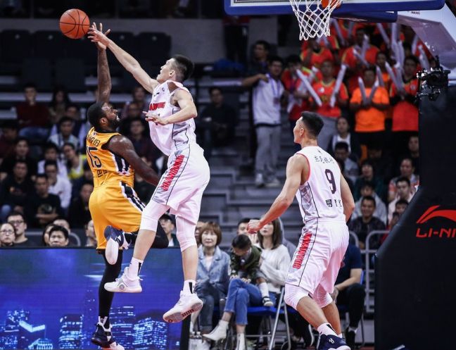 山东豪取客场胜利,稳扎稳打的比赛策略 山东豪取客场胜利,稳扎稳打的比赛策略