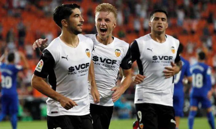 格拉纳达客场战胜毕尔巴鄂,拿下三分 格拉纳达客场战胜毕尔巴鄂,拿下三分