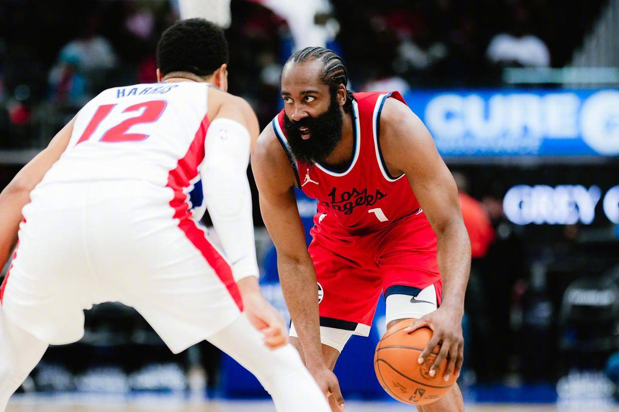 哈登因伤休战火箭主帅为球队找新方案 哈登因伤休战火箭主帅为球队找新方案