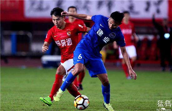 爱游戏中国官网-包含建业主场不敌恒大，遭遇连败的词条