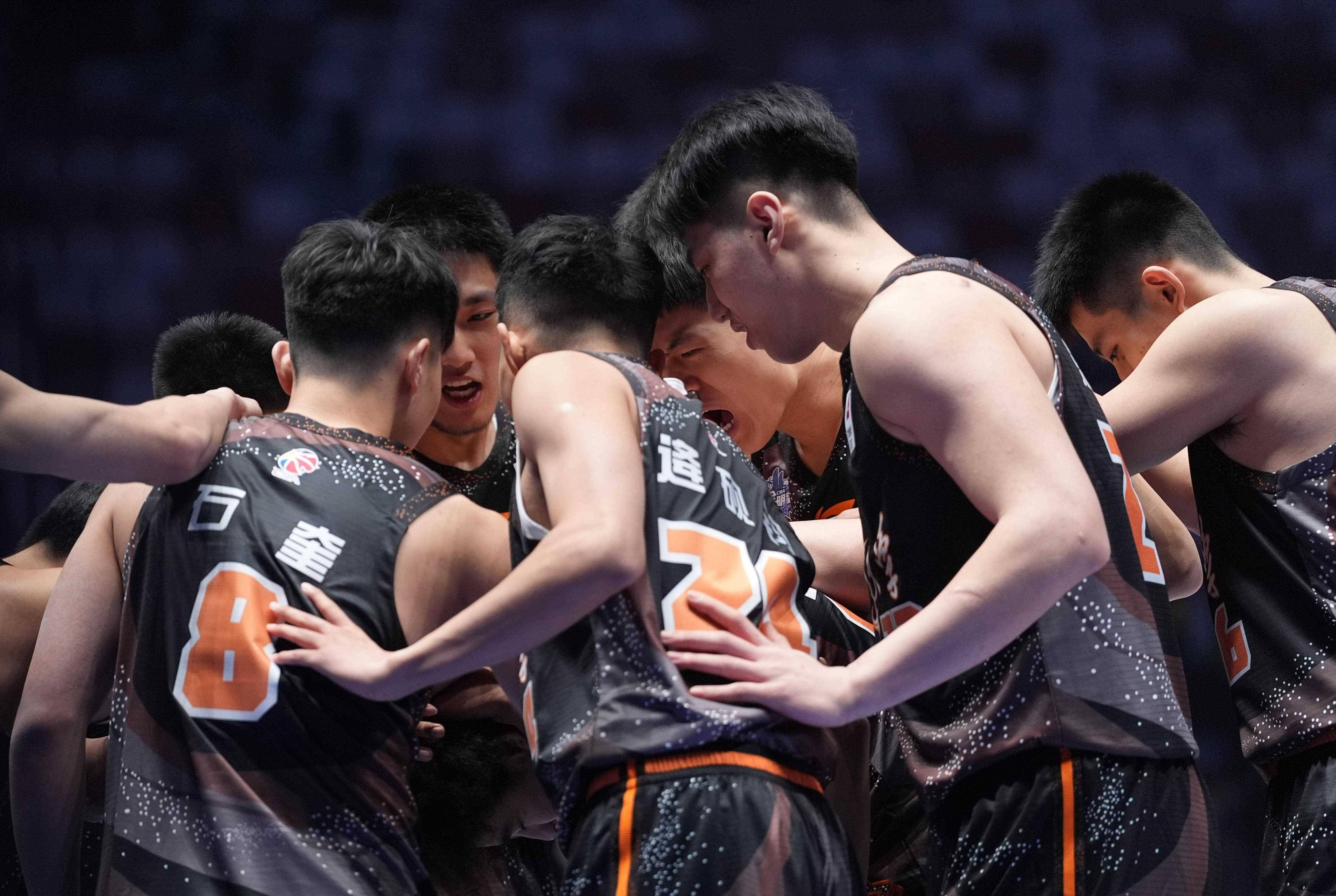 篮球全明星赛精彩上演，明星阵容令人期待