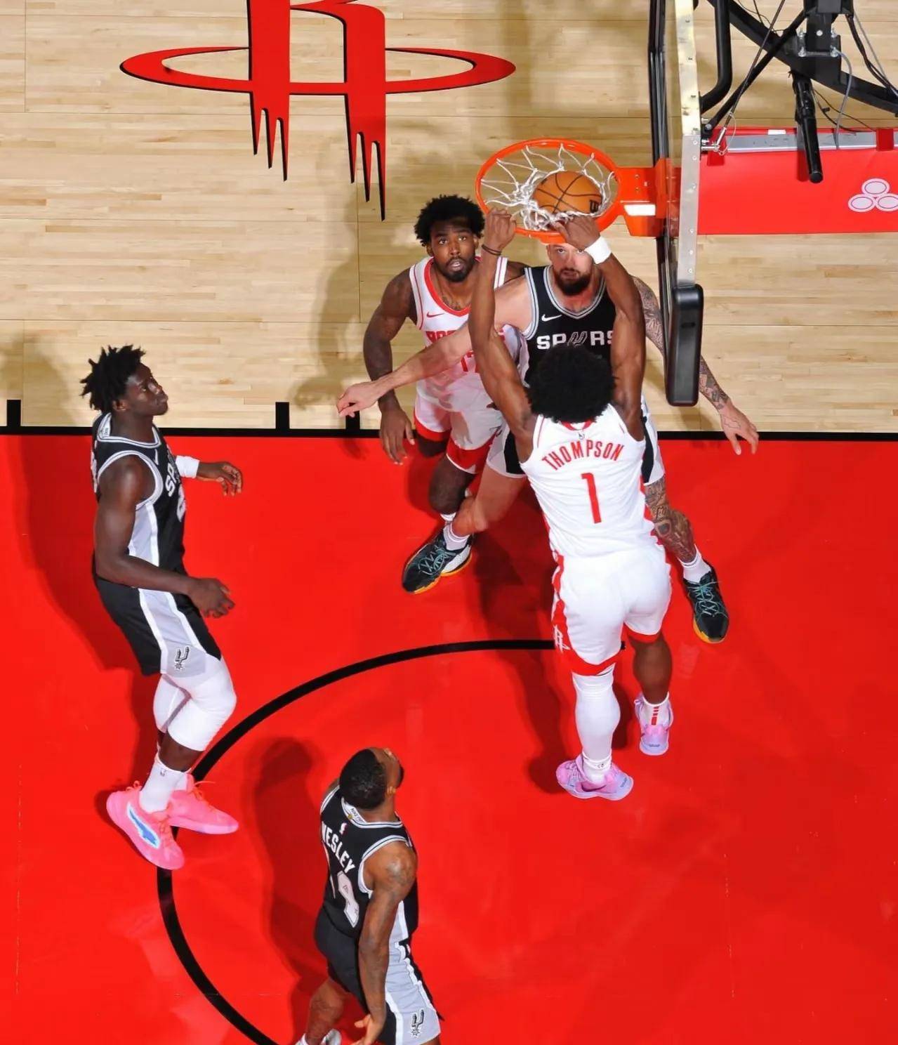 包含快船锋线伤病不断,联盟MVP遥不可及的词条 包含快船锋线伤病不断,联盟MVP遥不可及的词条