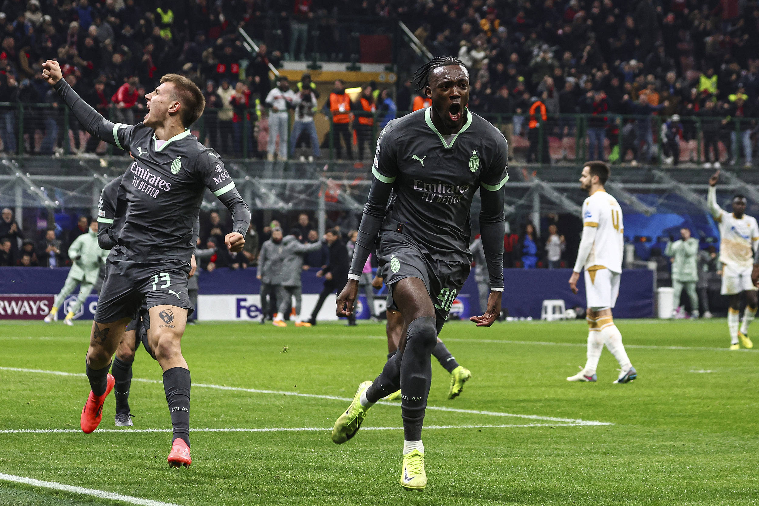 马赛迎来主场大胜,球队信心大涨 马赛迎来主场大胜,球队信心大涨