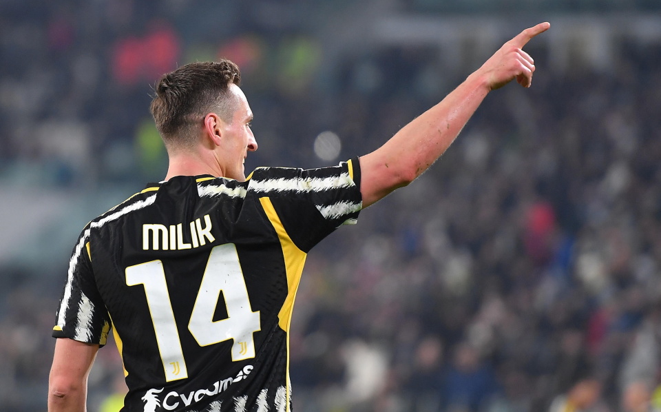 爱游戏体育平台-尤文图斯队在比赛中展现出色实力